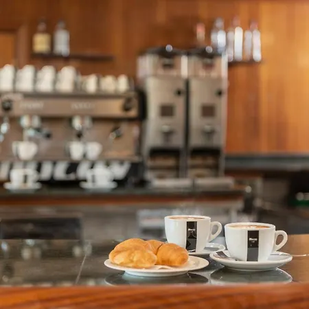 Hospedium Sky Blu 3*